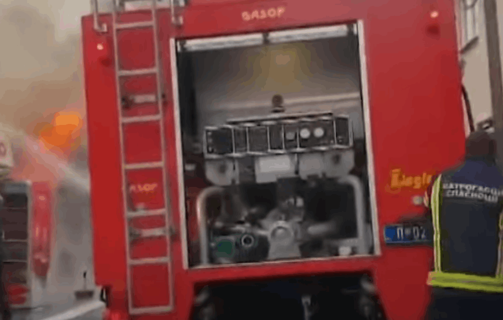 BIZARNA SAOBRAĆAJKA: Vatrogasno vozilo usmrtilo pešaka